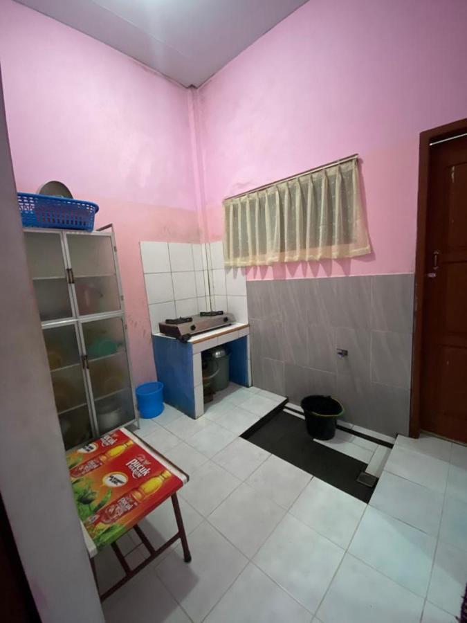 Penginapan Khadijah Vila Malino Exterior foto